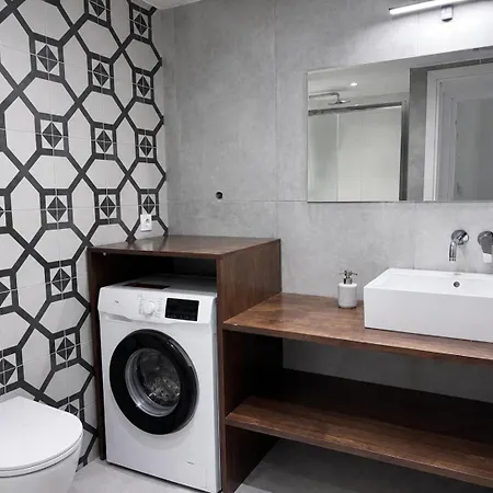 Modern 1 Bedroom Apartment, Buka Hospitality Appartement *